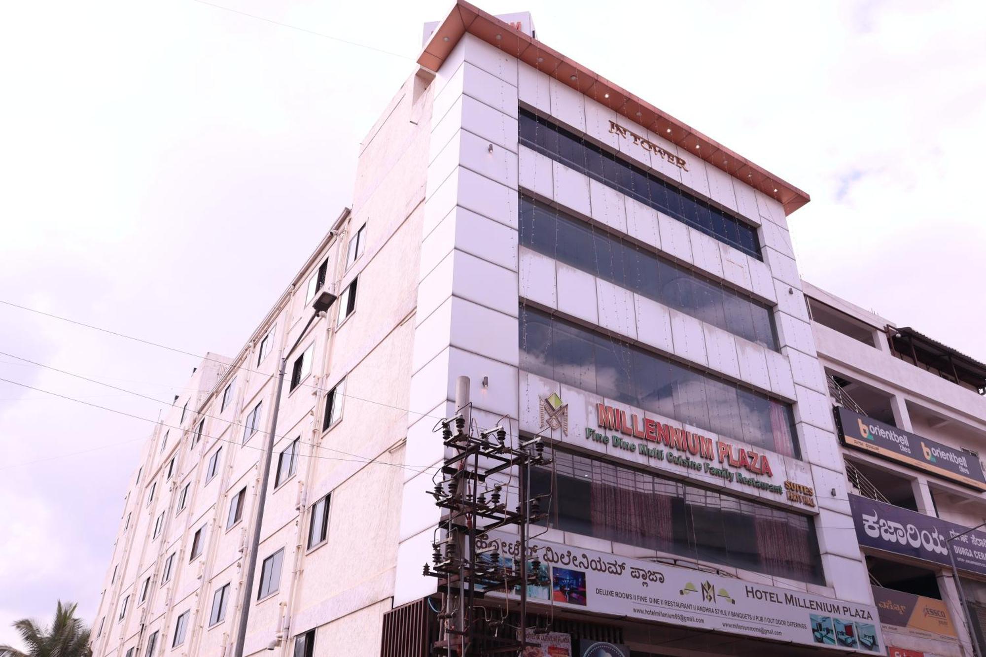 Millennium Plaza Hotel Kammasandra Exterior foto
